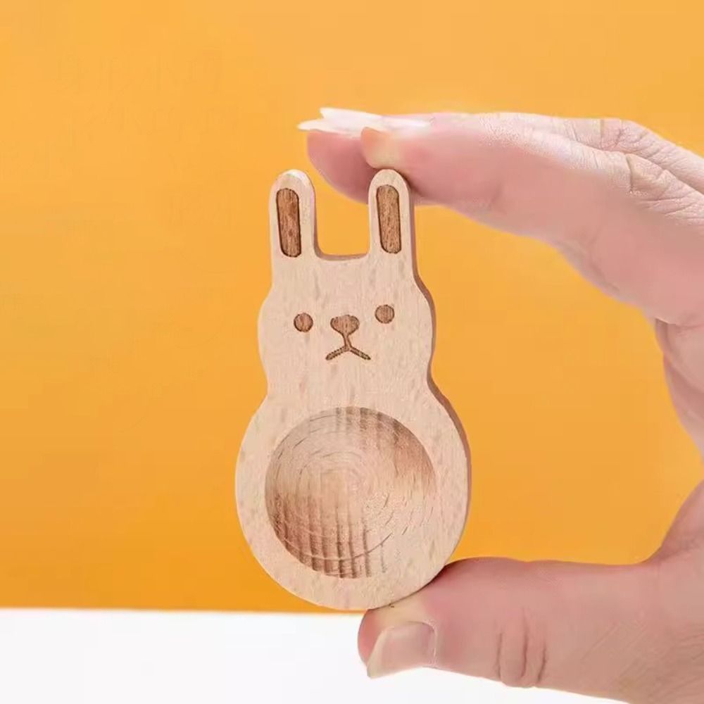 Premium Cartoon Wooden Essential Oil Diffuser – Refillable & Reusable Rabbit Bear Car Ornament, Home & Office Decoration, 