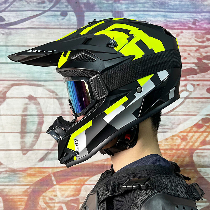 High-Quality Kids Off-Road Helmet - Motocross, Mountain Bike, ATV, DOT Certified, Lightweight ABS Material, Full Face Safety Gear for 1-2 Years Old, Unisex Design, Free Gift Included