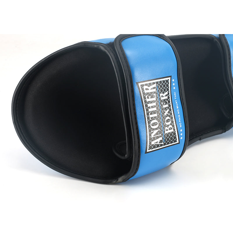 Premium Sanda Leg Protectors – Instep Boxing Foot Guards, Thai Boxing Gaiters, Leg Sleeves for Fighting & Combat Sports