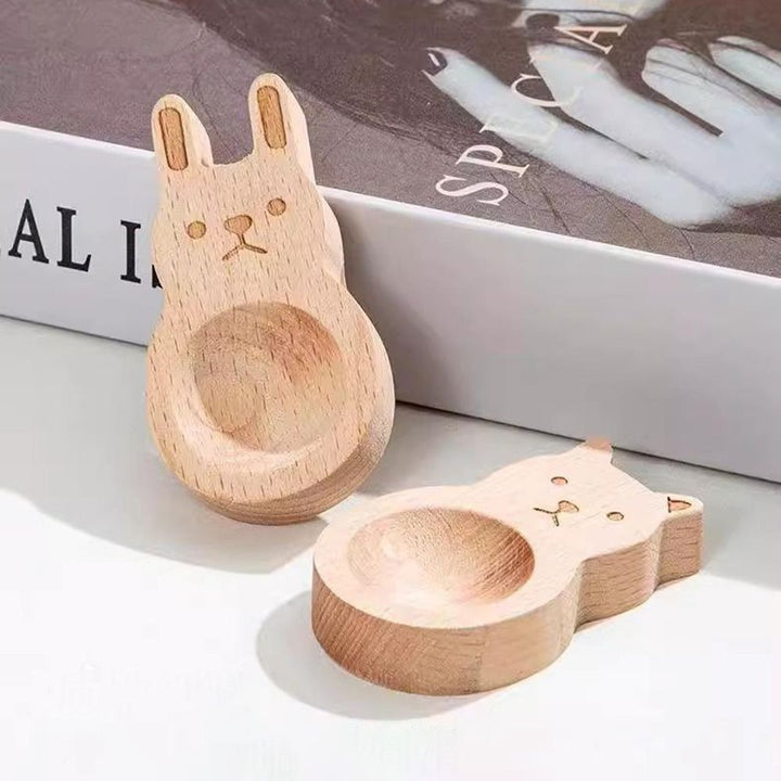 Premium Cartoon Wooden Essential Oil Diffuser – Refillable & Reusable Rabbit Bear Car Ornament, Home & Office Decoration, 